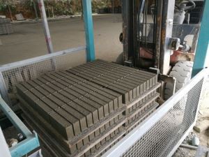 Hidraulinė plytų gamybos mašina: skaitmeninis valdymas ir pažangi gamyba