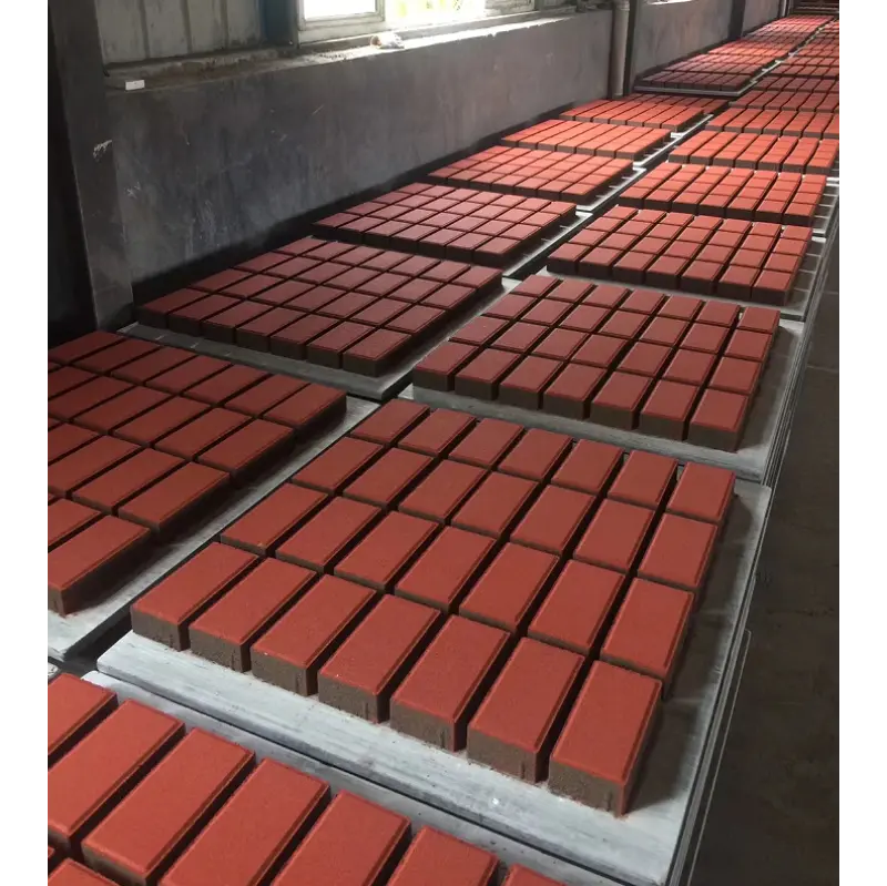 Kaip betono mišinio dizainas tiesiogiai veikia pelėsių medžiagos pasirinkimą