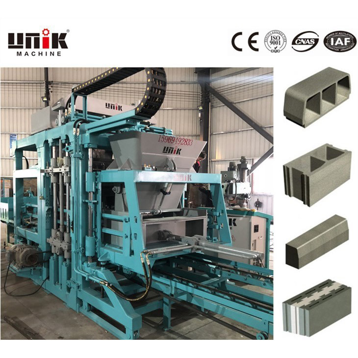 Parduodama betono blokelių gamybos mašina JAV