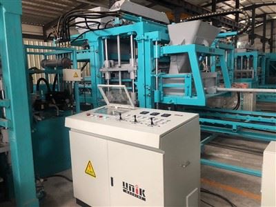 Betono tuščiavidurių blokų gamybos mašina Indija