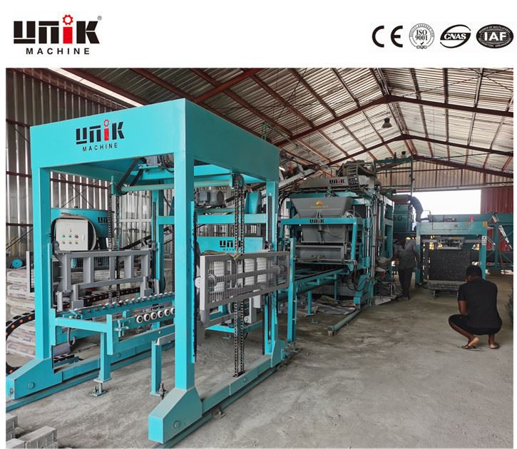 Hidraulinių bordiūrų blokų gamybos mašina